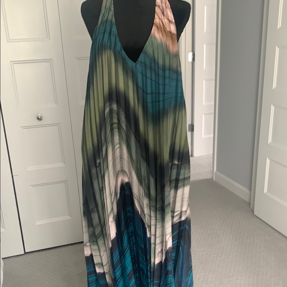 Blue and Green Sleeveless Plunge Sundress